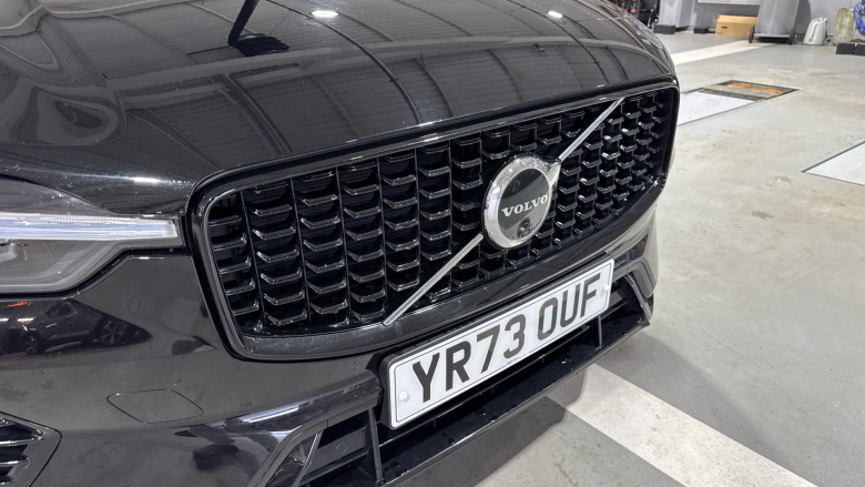 Volvo XC60 2.0 T8 [455] RC PHEV Ultimate Dark 5dr AWD Gtron Estate